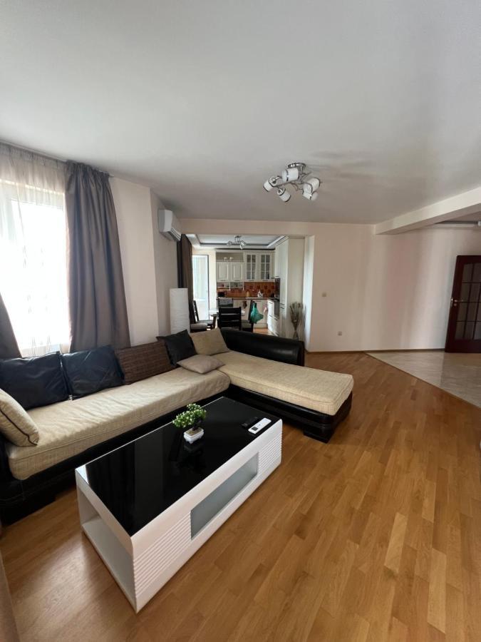 Chaika Sea Apartment Warna Exterior foto